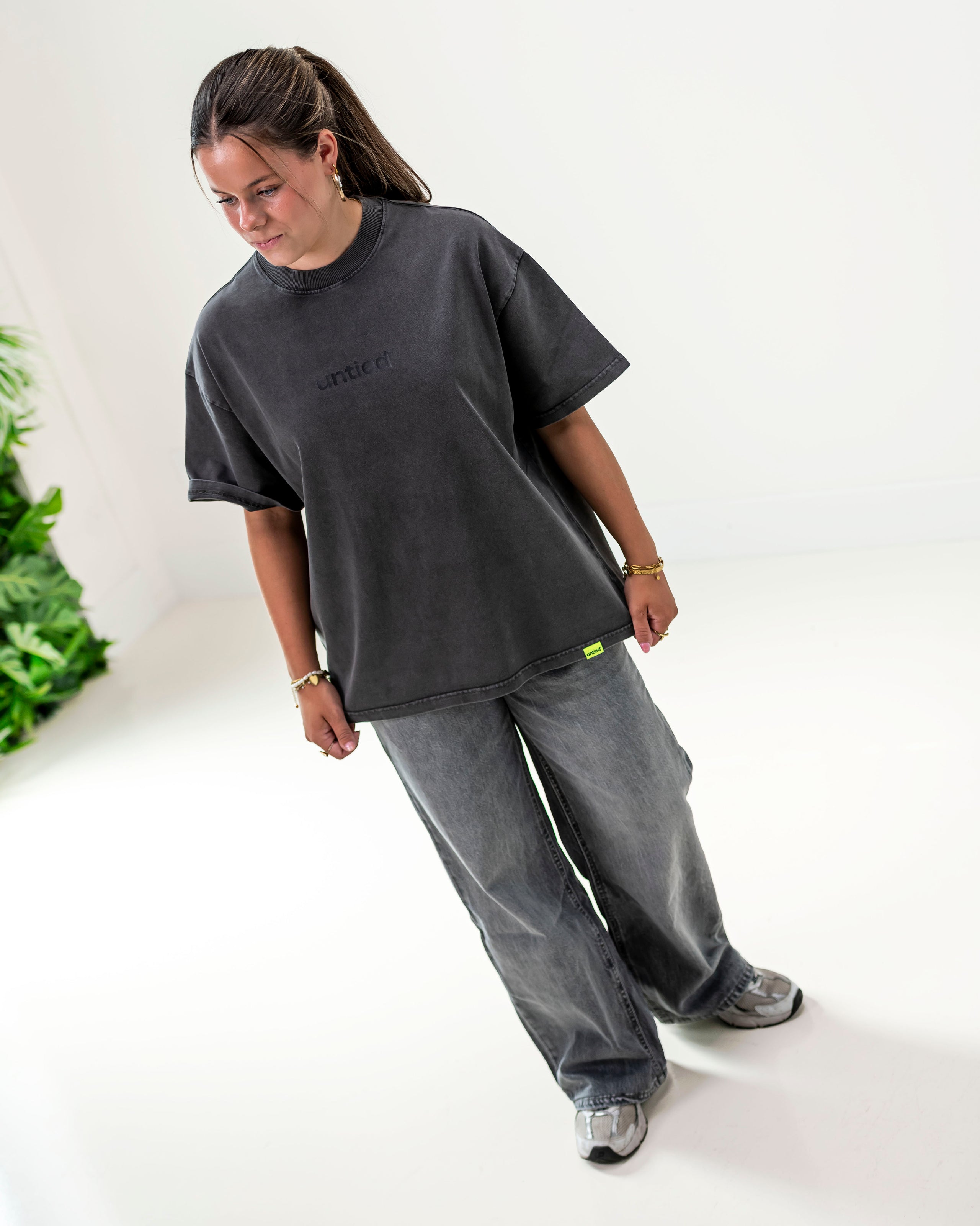 UNTIED® T-SHIRT — Vintage Black