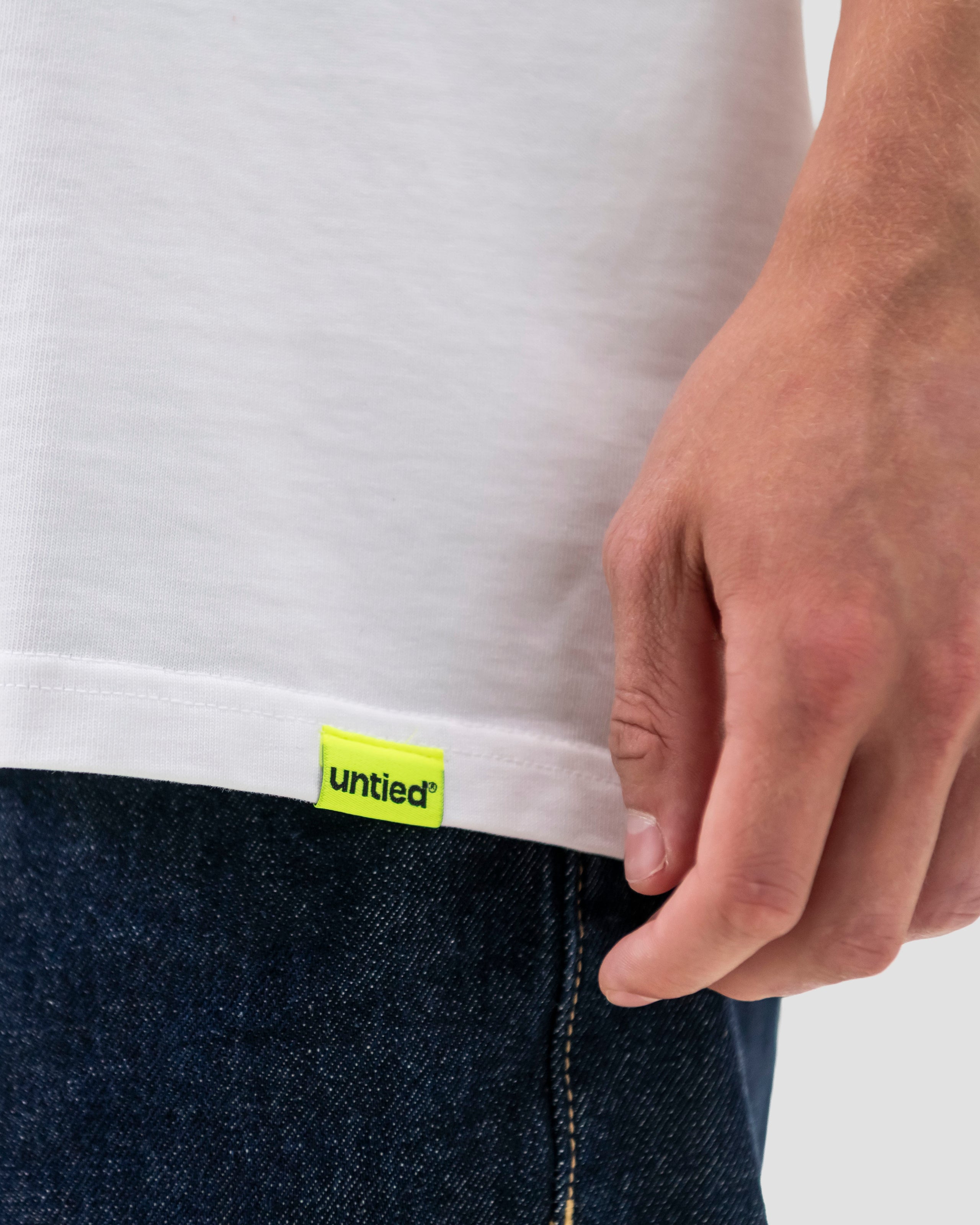 UNTIED® T-SHIRT — White