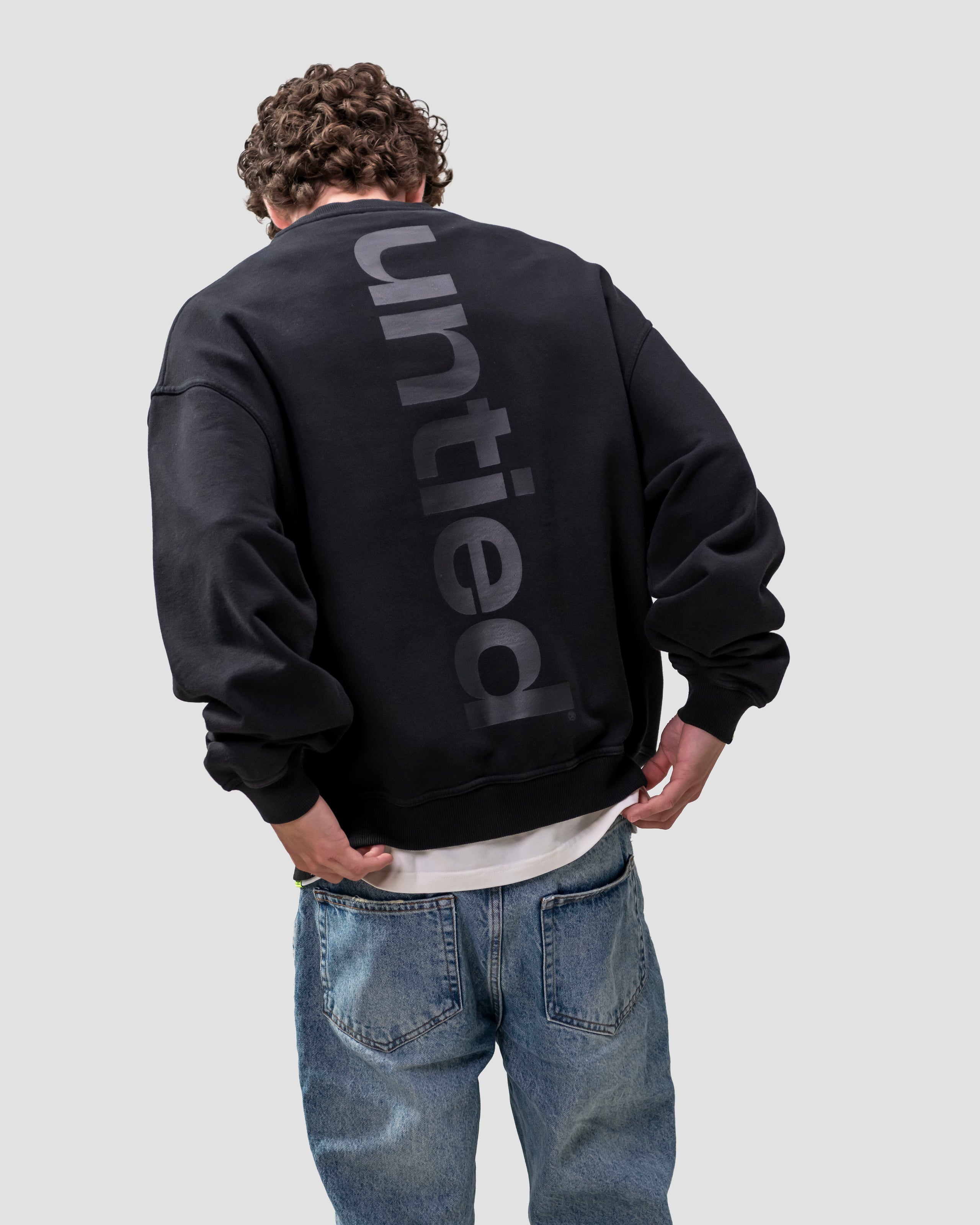 UNTIED® CREWNECK — Black