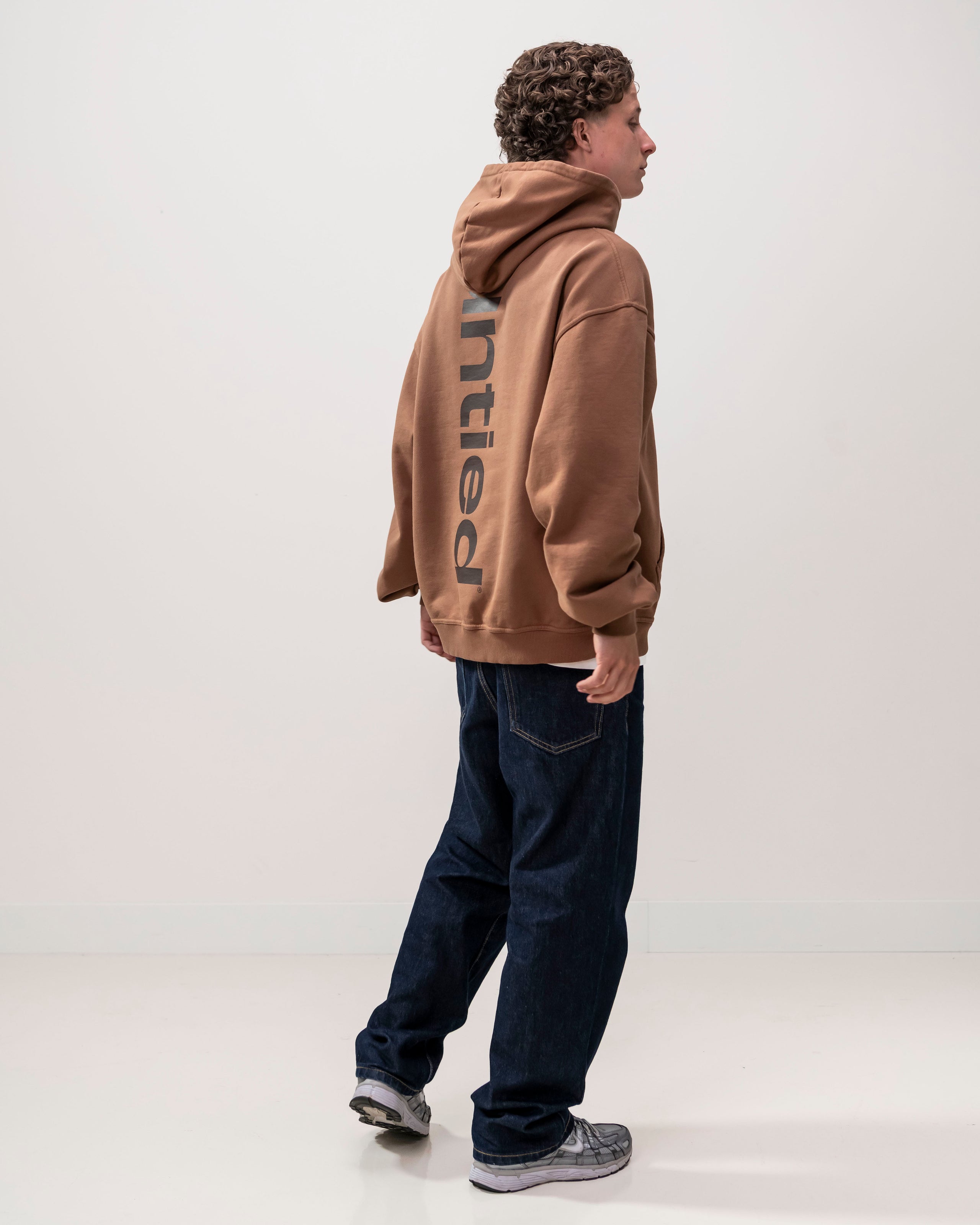 UNTIED® HOODIE — Brown