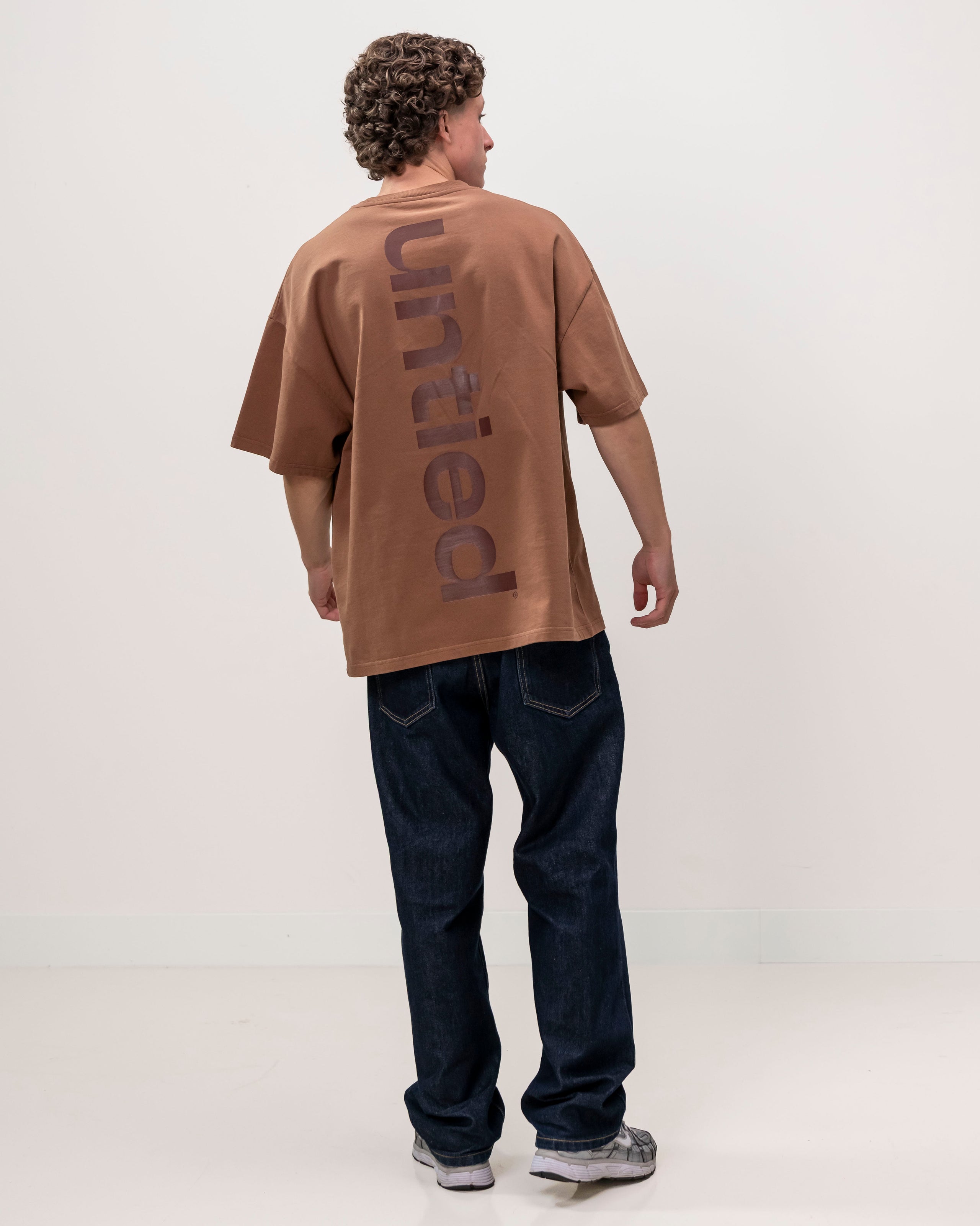 UNTIED® T-SHIRT — Brown