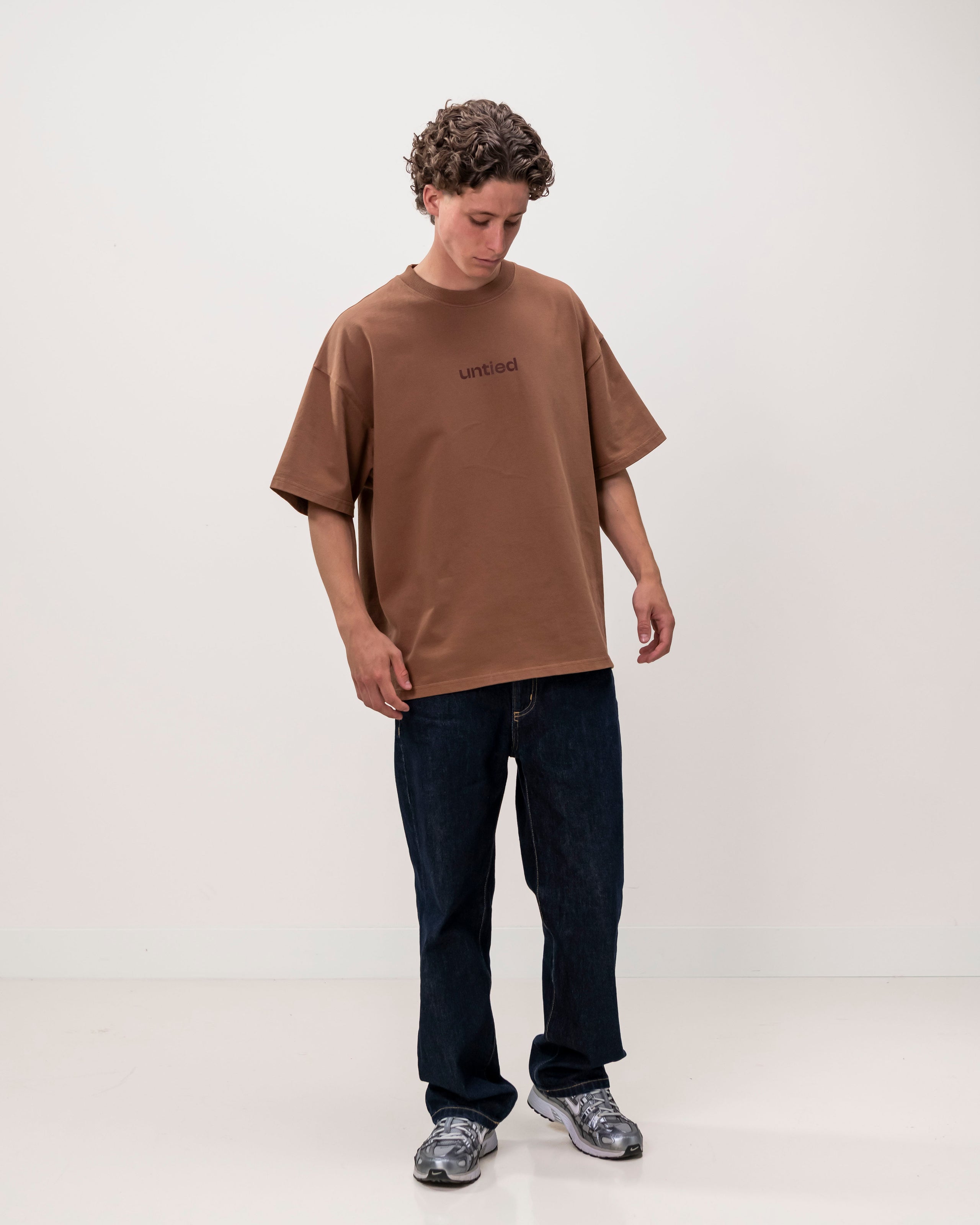 UNTIED® T-SHIRT — Brown