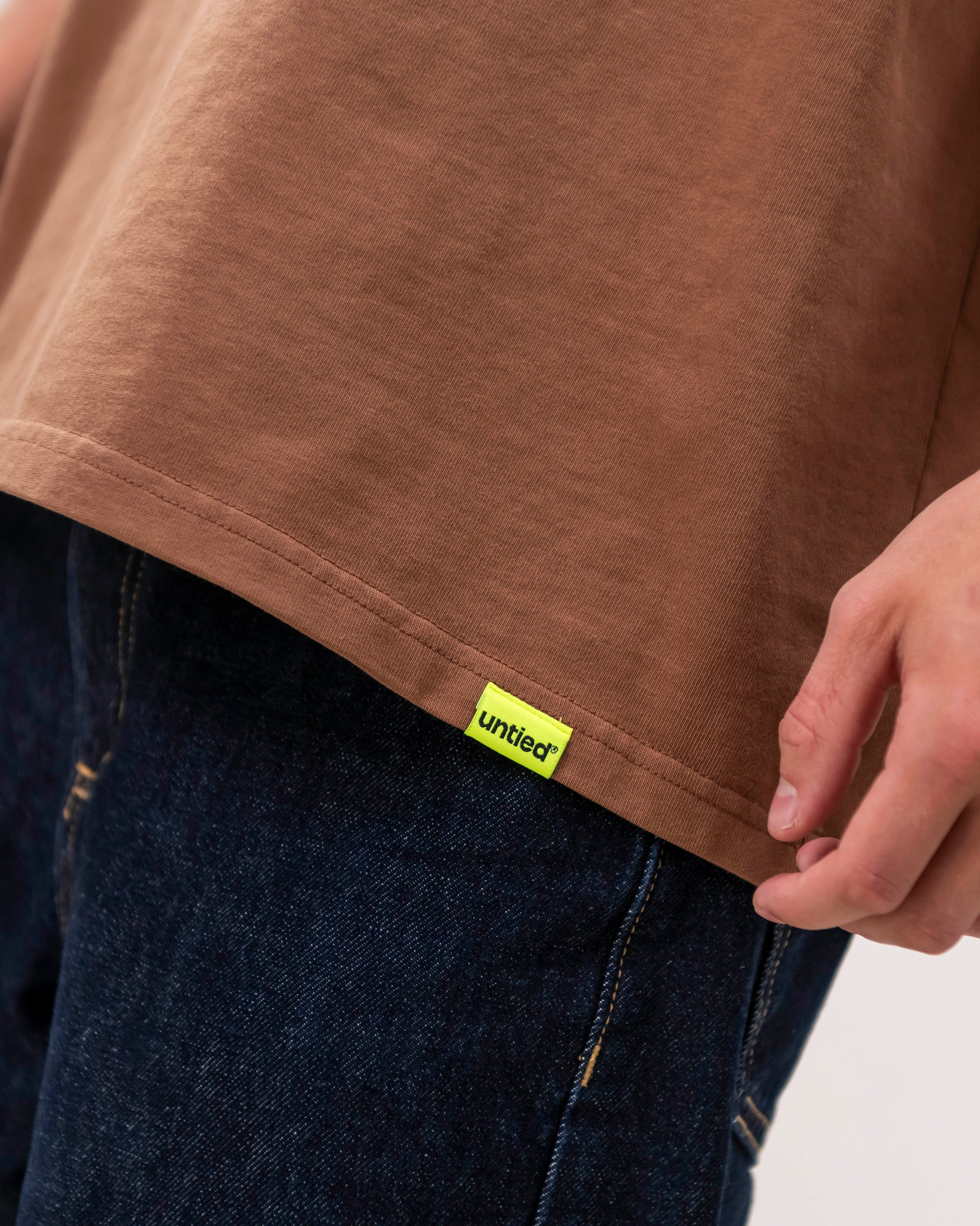 UNTIED® T-SHIRT — Brown